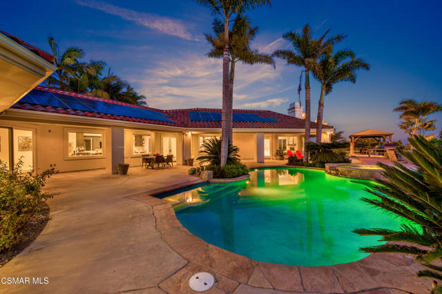 Vista Anacapa Twilight Pool