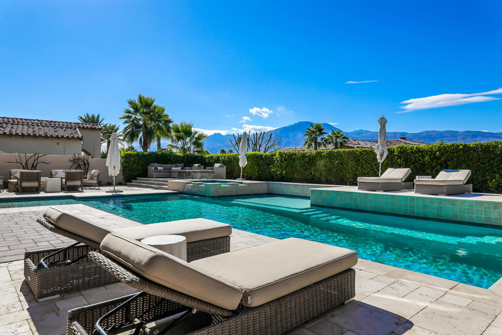 MLS #219138814DA image #2