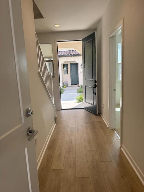 220 Babson Court, Claremont CA: https://media.crmls.org/mediaz/746a10ab-9f11-4493-a1a4-587f37bb882f.jpg