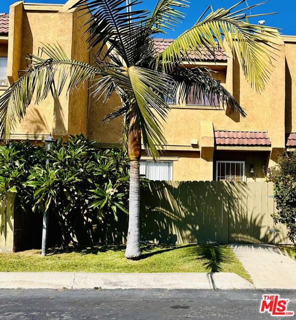 3843 Monterey Avenue, Baldwin Park CA: https://media.crmls.org/mediaz/746a9fab-c209-422f-866c-98d15598aebd.jpg