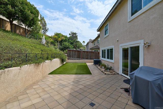339 La Purisma Way, Oceanside CA: https://media.crmls.org/mediaz/746afa48-e601-41a2-8ed8-98fecca06f16.jpg
