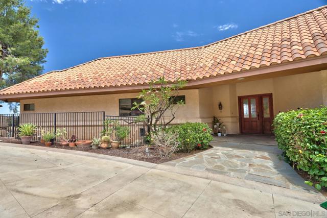 20329 Luchs Rd, Perris CA: https://media.crmls.org/mediaz/746b2adb-486c-467f-813f-453cb1855f9a.jpg