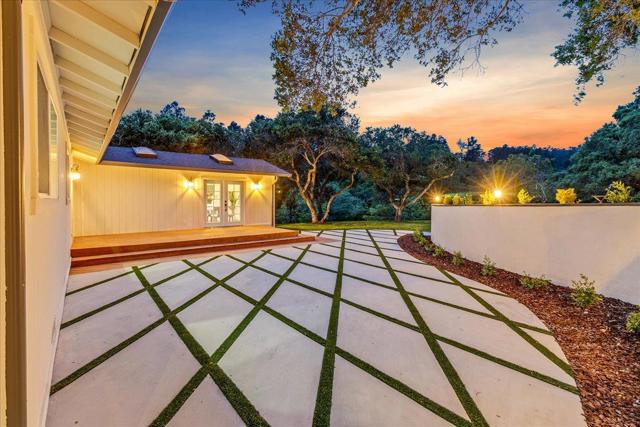 7183 Tustin Road, Salinas CA: https://media.crmls.org/mediaz/746bd77c-eac4-4e4d-8387-7ece17572d26.jpg