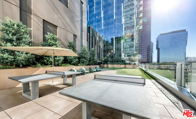 877 Francisco Street, Los Angeles CA: https://media.crmls.org/mediaz/746cc3a0-d404-4de8-b53d-e3cb7fab9c0a.jpg