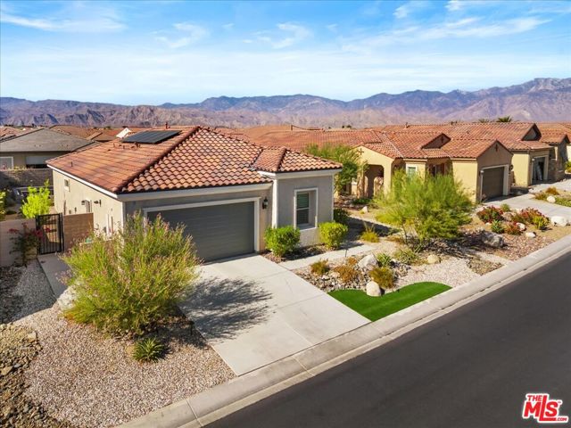 43 Zinfandel, Rancho Mirage CA: https://media.crmls.org/mediaz/746ead8d-e262-4849-b08f-12513958fa25.jpg