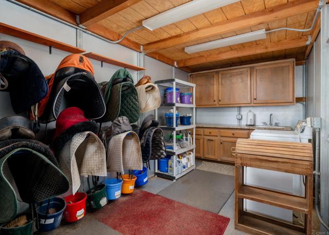 Detail Gallery Image 36 of 46 For 16761 Artesian Breeze Way, San Diego,  CA 92127 - 5 Beds | 4 Baths