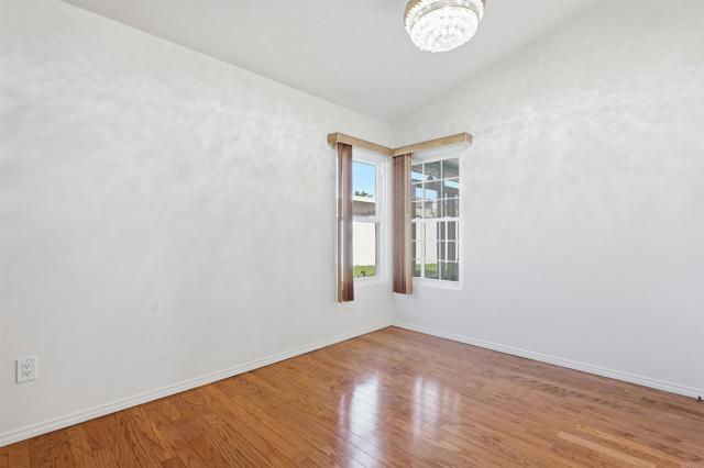 Detail Gallery Image 5 of 37 For 1693 Poesia Ct., San Diego,  CA 92154 - 4 Beds | 3 Baths