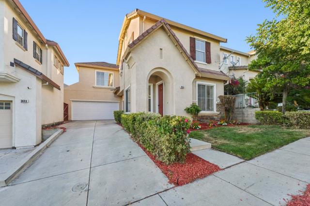 3455 Maroun Place, San Jose CA: https://media.crmls.org/mediaz/7470293b-3bb9-4a27-8419-eb27138f44ee.jpg