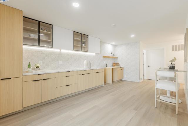 1568 Fallen Leaf Dr, Milpitas CA: https://media.crmls.org/mediaz/747065d0-4634-4ec2-877e-421e735d9826.jpg