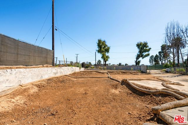 419 Lombard Avenue, Pacific Palisades CA: https://media.crmls.org/mediaz/74712576-fa54-4987-8b01-303f32ef63cb.jpg