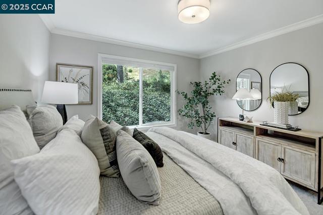 1459 Rockledge Ln, Walnut Creek CA: https://media.crmls.org/mediaz/74715682-43f9-4098-aaaf-5c409728f542.jpg