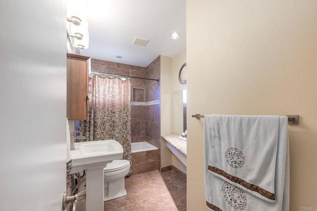 4410 Charger Boulevard, San Diego CA: https://media.crmls.org/mediaz/7471783c-d587-49bc-88cb-93355ae8b40c.jpg