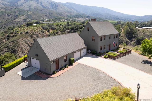 17743 S Mesa Drive, Pauma Valley CA: https://media.crmls.org/mediaz/74717956-4f55-42a8-9905-5c123757aa08.jpg