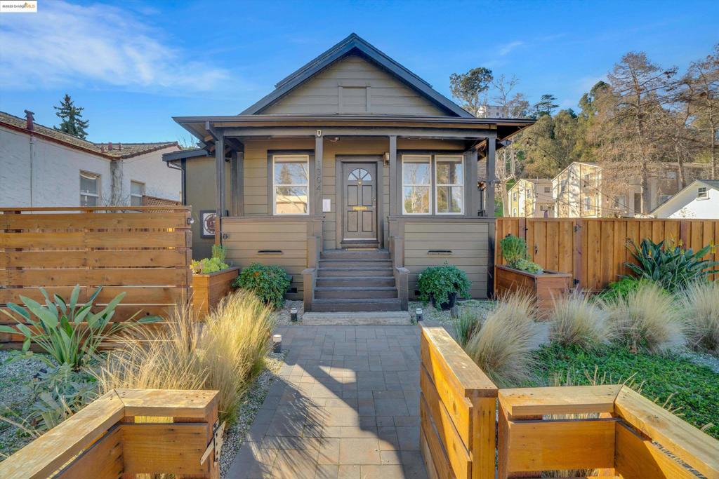 1304 Alhambra Ave