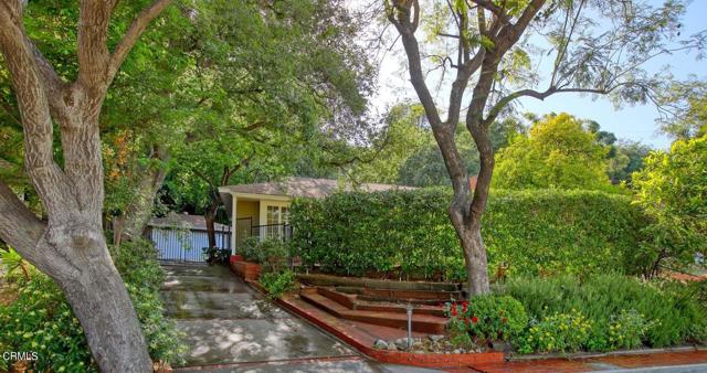 Detail Gallery Image 2 of 16 For 4519 Alveo Rd, La Canada Flintridge,  CA 91011 - 3 Beds | 1/1 Baths