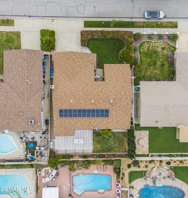 2653 N Broadmoor Avenue, Simi Valley CA: https://media.crmls.org/mediaz/7472809c-9ecf-45f3-854d-383e9a080b56.jpg