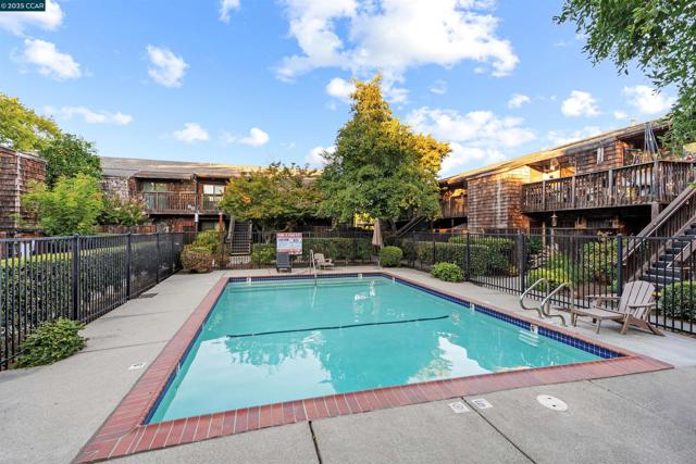 2450 Walters Way, Concord CA: https://media.crmls.org/mediaz/74737f7d-bacc-4c9a-9bd9-b352ec36d483.jpg