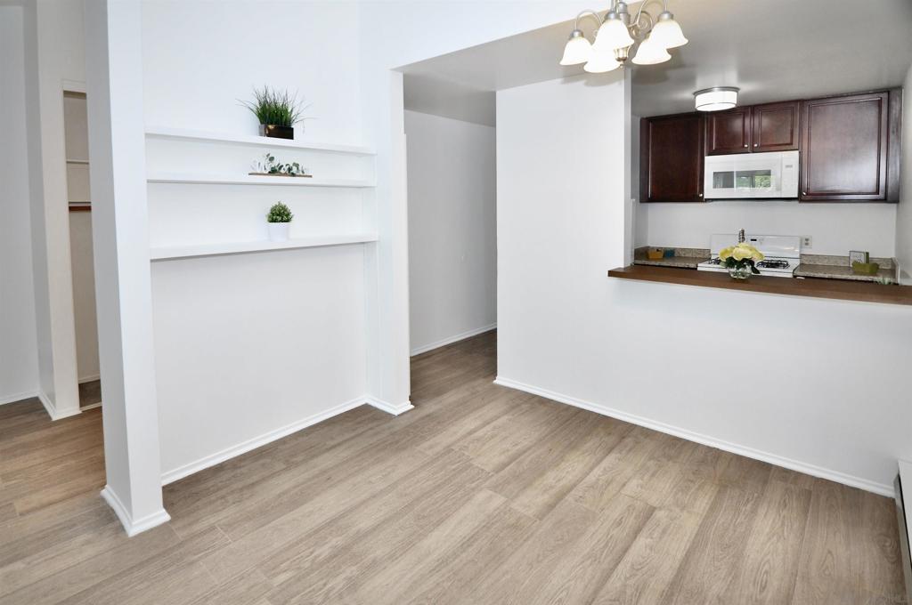 1621 Hotel Circle S - photo 17