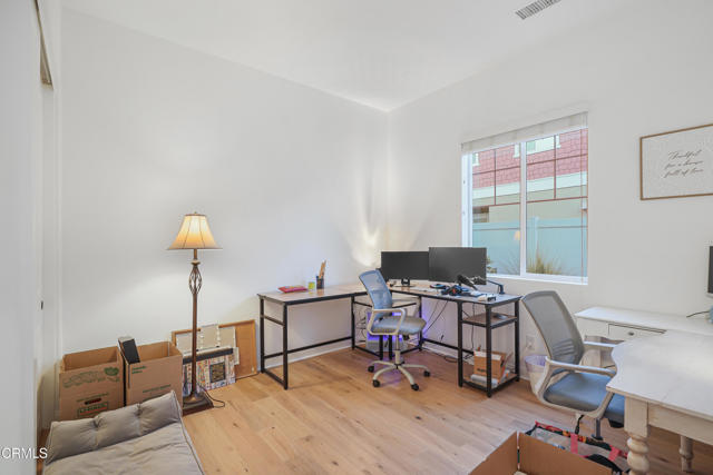 Detail Gallery Image 11 of 51 For 263 Wisteria St, Fillmore,  CA 93015 - 5 Beds | 3/1 Baths