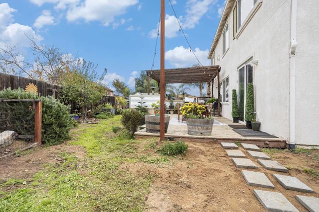 130 Ridge Crest Court, Oakley CA: https://media.crmls.org/mediaz/7475298a-0ead-460b-8d45-1df32d566b94.jpg