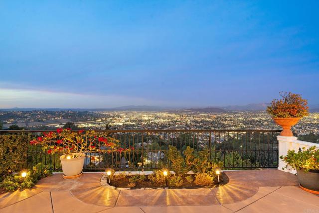 Detail Gallery Image 21 of 75 For 10310 Fuerte Dr, La Mesa,  CA 91941 - 7 Beds | 7/1 Baths