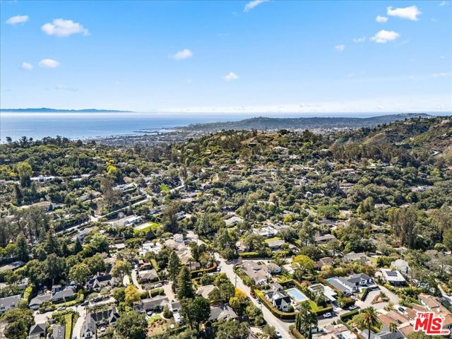 251 Cloydon Circle, Santa Barbara CA: https://media.crmls.org/mediaz/747662b5-34e6-4582-95be-9d086b3b686c.jpg