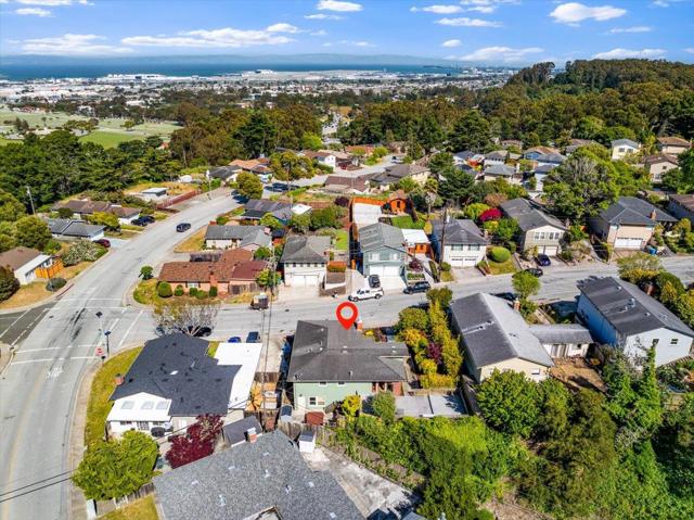 2310 Fleetwood Drive, San Bruno CA: https://media.crmls.org/mediaz/747697f0-a653-450d-ace0-76d889a76f78.jpg