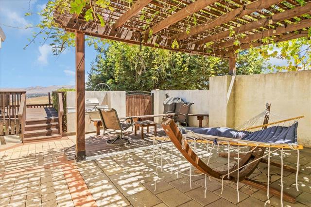 275 Nicholson Drive, Hollister CA: https://media.crmls.org/mediaz/7476c988-fc4f-4705-89c2-6fb1853ed10c.jpg