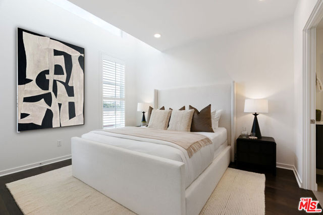 8406 1/2 Blackburn Avenue, Los Angeles CA: https://media.crmls.org/mediaz/74771be7-4452-40c0-bed8-7c0462777ed7.jpg