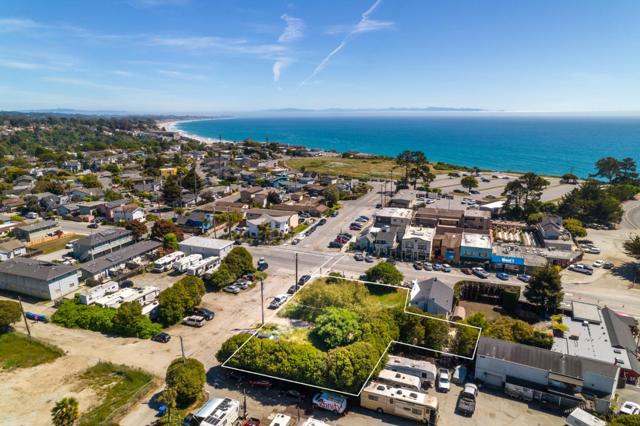 254 Center Avenue, Aptos CA: https://media.crmls.org/mediaz/74778fd0-b028-4a4d-a896-9d922a56a844.jpg