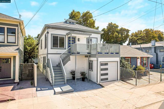 767 47Th St, Oakland CA: https://media.crmls.org/mediaz/7478a588-d184-4256-bcfb-abedf0bb2d25.jpg