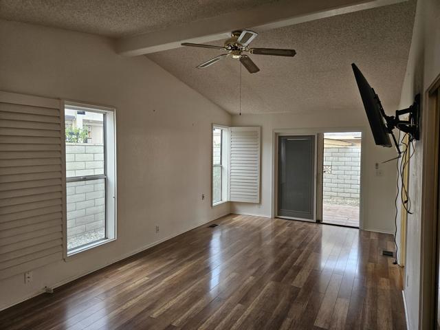 73278 Palm Greens Parkway, Palm Desert CA: https://media.crmls.org/mediaz/7479a0f0-54fc-4601-baaa-e8d21795186c.jpg