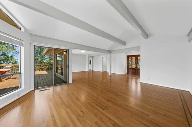 7175 Red Holly Court, San Jose CA: https://media.crmls.org/mediaz/7479e9d1-24d3-458a-aa61-f20158be4a4b.jpg