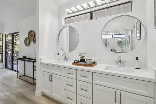 1 Spinnaker Place, Redwood City CA: https://media.crmls.org/mediaz/747c014b-2c01-44b1-824a-ab1289ddab31.jpg