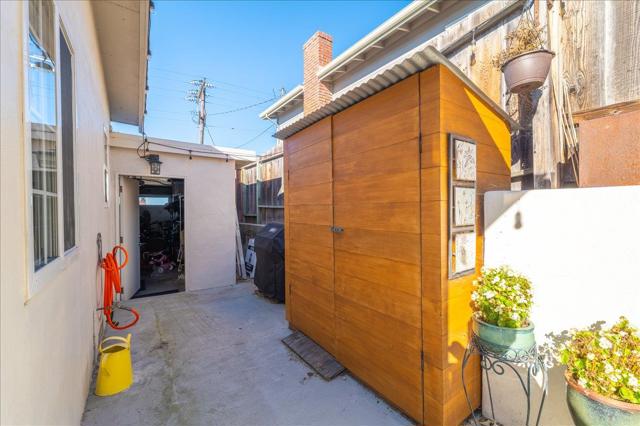 1232 Vallejo Street, Seaside CA: https://media.crmls.org/mediaz/747c716c-42f9-42e3-812c-dced95e83f97.jpg
