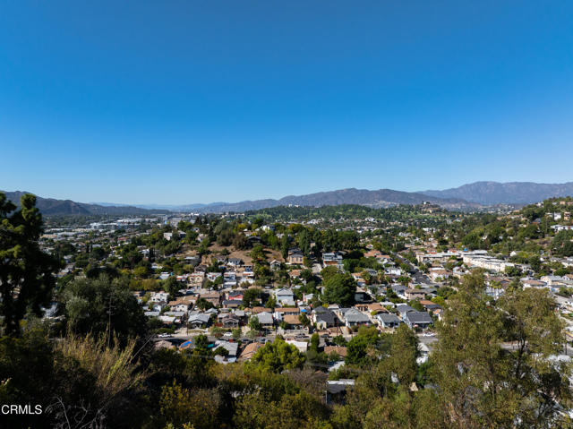 Detail Gallery Image 8 of 8 For 1867 Burnell Dr, Los Angeles,  CA 90065 - – Beds | – Baths