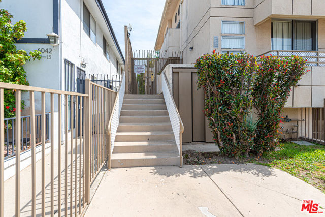 6034 Fulton Avenue photo 6