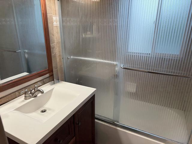 3761 Poe Street, San Diego CA: https://media.crmls.org/mediaz/747fb830-0e65-4850-bb17-f7f7ea74de28.jpg
