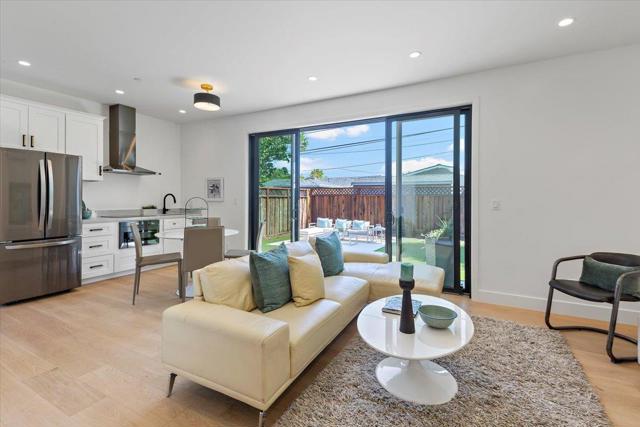 2572 Borax Drive, Santa Clara CA: https://media.crmls.org/mediaz/7481a5ec-ee41-45dd-86b8-43f3d72a0c43.jpg