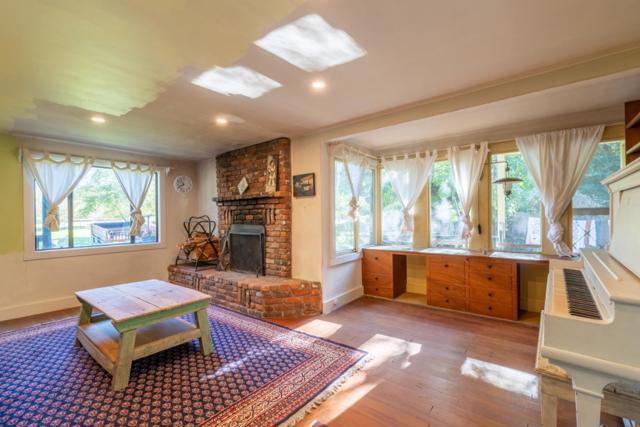 27415 Schulte Road, Carmel CA: https://media.crmls.org/mediaz/748321a2-2228-464b-8a3c-68fc49fa8981.jpg