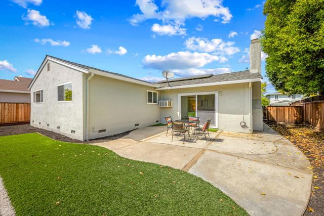 702 Cree Drive, San Jose CA: https://media.crmls.org/mediaz/7483fa12-ce3b-474d-9c5d-251b26cd1dfc.jpg