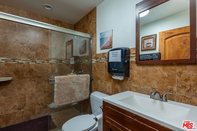 6956 Bertrand Avenue, Reseda CA: https://media.crmls.org/mediaz/74841c8c-2743-4f7a-9481-84df68df9e36.jpg