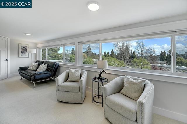 1232 Skycrest Dr, Walnut Creek CA: https://media.crmls.org/mediaz/74850efd-400e-4848-a0d4-e232642c3693.jpg