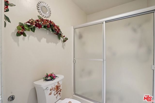 21620 Burbank Boulevard, Woodland Hills CA: https://media.crmls.org/mediaz/74854262-eff5-4a22-a98f-6d773bdf9876.jpg