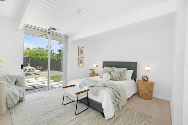 5893 Highwood Rd, Castro Valley CA: https://media.crmls.org/mediaz/74856f9f-b93d-43b4-92c1-9644b2ce9922.jpg