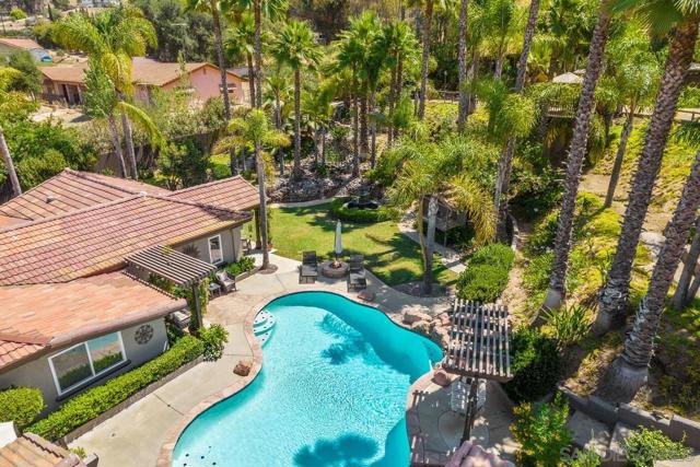 4716 S Mission Rd, Fallbrook CA: https://media.crmls.org/mediaz/748580f3-af73-4486-b480-354608daa983.jpg