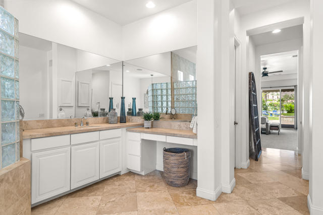 80030 Via Valerosa, La Quinta CA: https://media.crmls.org/mediaz/748645aa-7a8d-45a8-bdc7-974ed0fd0b9d.jpg
