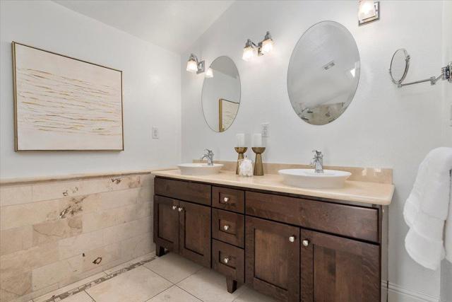302 Los Gatos Boulevard, Los Gatos CA: https://media.crmls.org/mediaz/74866453-f827-4ad6-9813-06790660adc3.jpg
