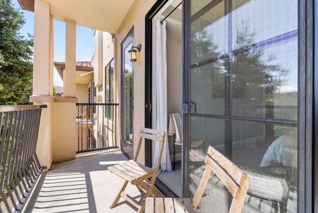 618 Walnut Street, San Carlos CA: https://media.crmls.org/mediaz/748754bc-85f5-4d47-997c-642f68a6de02.jpg