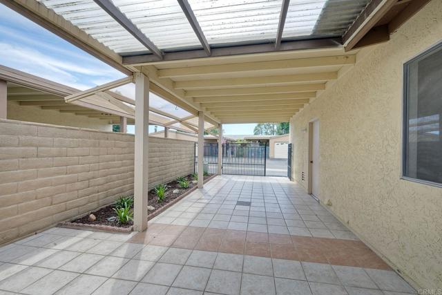 Detail Gallery Image 5 of 28 For 1014 Plover Way, Oceanside,  CA 92057 - 2 Beds | 2 Baths